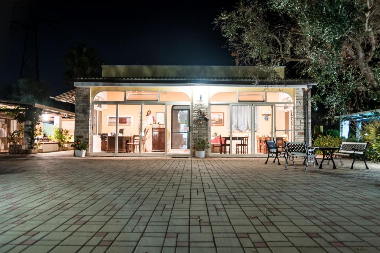 B&B Villaggio Regina Matino Exterior photo